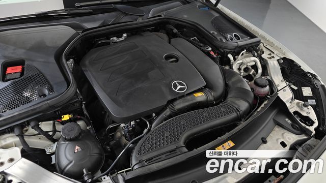 Mercedes-Benz E-Class E350 4MATIC AMG Line