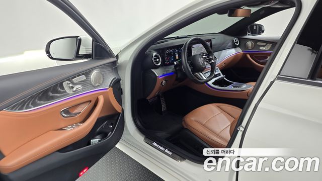 Mercedes-Benz E-Class E350 4MATIC AMG Line
