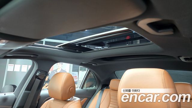 Mercedes-Benz E-Class E350 4MATIC AMG Line