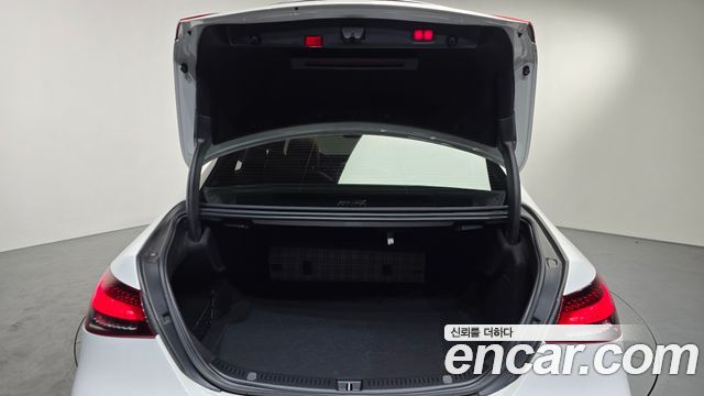 Mercedes-Benz E-Class E350 4MATIC AMG Line