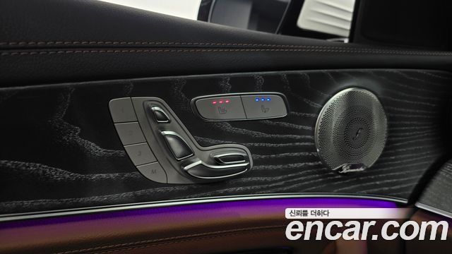 Mercedes-Benz E-Class E350 4MATIC AMG Line