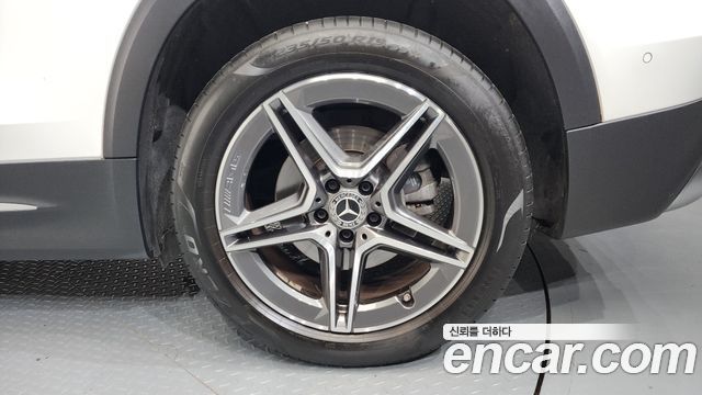 Mercedes-Benz GLB-Class GLB250 4MATIC