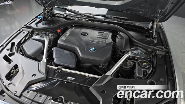 BMW 5-Series 530i xDrive Luxury