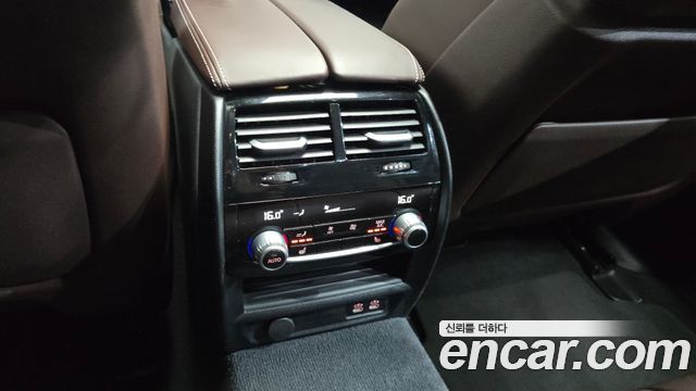 BMW 5-Series 530i xDrive Luxury