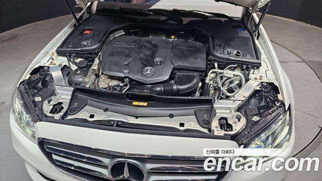 Mercedes-Benz E-Class E220d Avantgarde