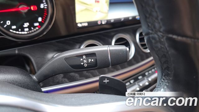 Mercedes-Benz E-Class E220d Avantgarde