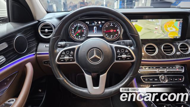 Mercedes-Benz E-Class E220d Avantgarde