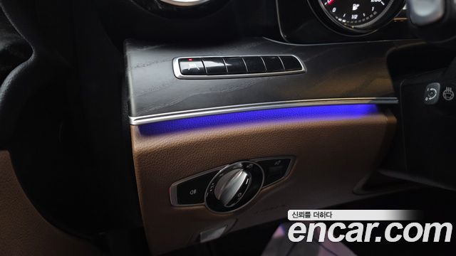 Mercedes-Benz E-Class E220d Avantgarde