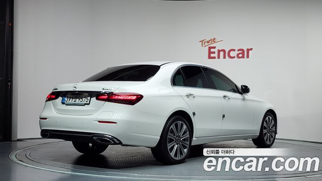 Mercedes-Benz E-Class E300e 4MATIC Exclusive