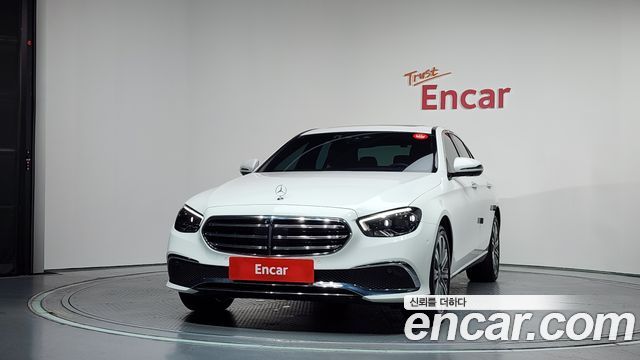 Mercedes-Benz E-Class E300e 4MATIC Exclusive