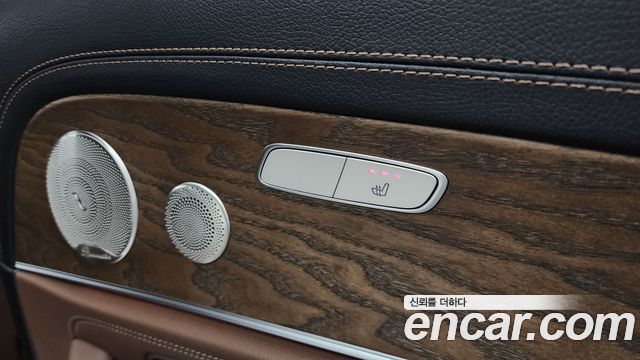 Mercedes-Benz E-Class E300e 4MATIC Exclusive