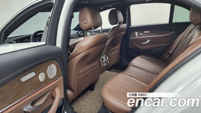 Mercedes-Benz E-Class E300e 4MATIC Exclusive