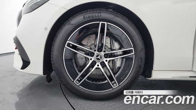 Mercedes-Benz E-Class E200 AMG Line