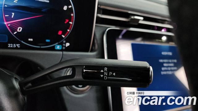 Mercedes-Benz E-Class E200 AMG Line