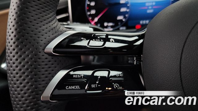Mercedes-Benz E-Class E200 AMG Line