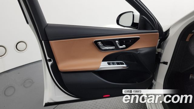Mercedes-Benz E-Class E200 AMG Line