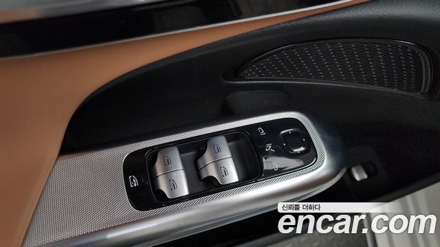 Mercedes-Benz E-Class E200 AMG Line
