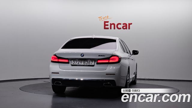 BMW 5-Series 520i Luxury