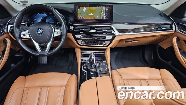 BMW 5-Series 520i Luxury