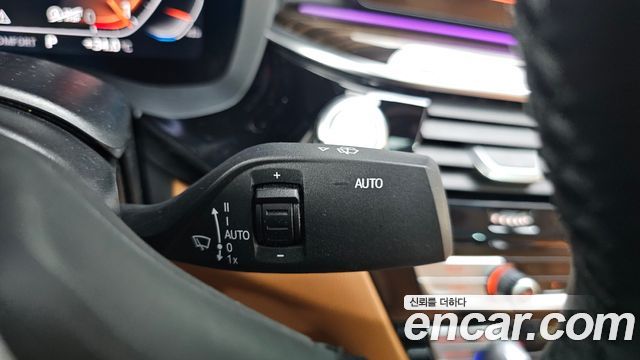 BMW 5-Series 520i Luxury