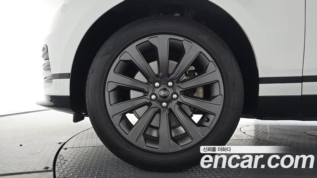 Land Rover Range Rover Velar 2.0 P250 R-Dynamic SE