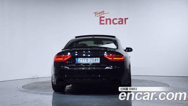 Audi RS5 4.2 FSI Quattro