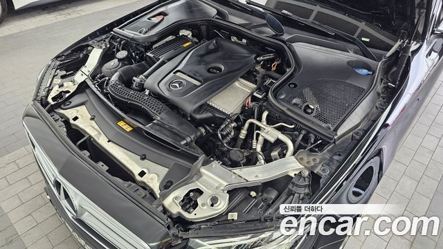 Mercedes-Benz E-Class E200 Avantgarde