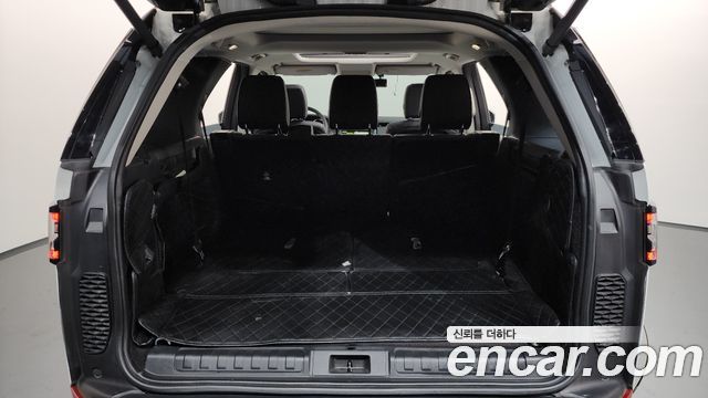 Land Rover Discovery 3.0 SD6 SE