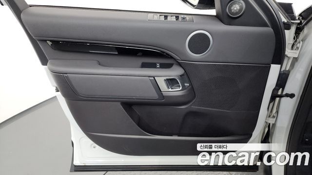 Land Rover Discovery 3.0 SD6 SE