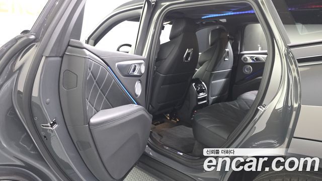 BMW XM 4.4 Lable