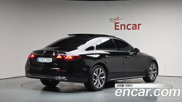 Mercedes-Benz E-Class E220d 4MATIC Exclusive