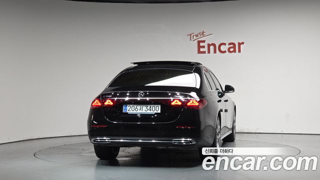 Mercedes-Benz E-Class E220d 4MATIC Exclusive