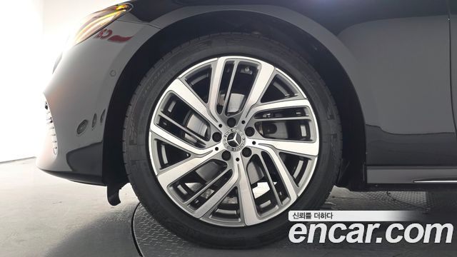 Mercedes-Benz E-Class E220d 4MATIC Exclusive