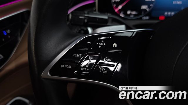 Mercedes-Benz E-Class E220d 4MATIC Exclusive