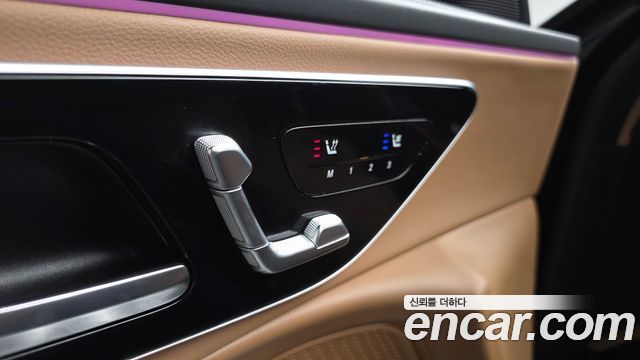 Mercedes-Benz E-Class E220d 4MATIC Exclusive