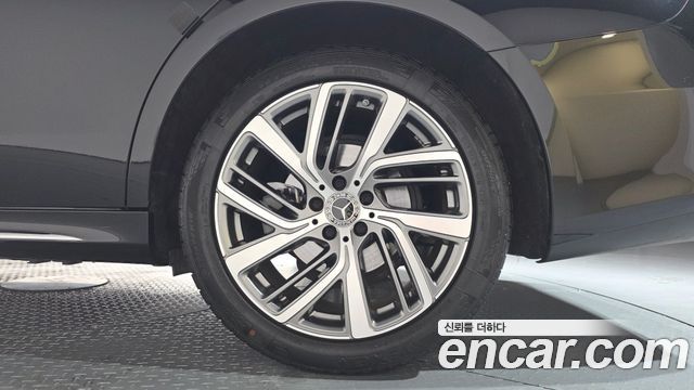 Mercedes-Benz E-Class E220d 4MATIC Exclusive