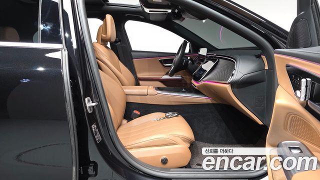 Mercedes-Benz E-Class E220d 4MATIC Exclusive