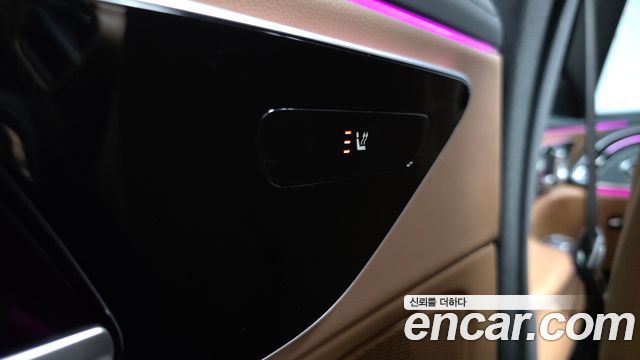 Mercedes-Benz E-Class E220d 4MATIC Exclusive