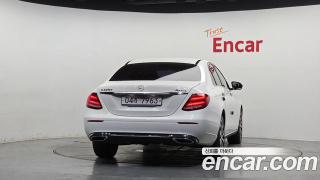 Mercedes-Benz E-Class E220d 4MATIC Exclusive