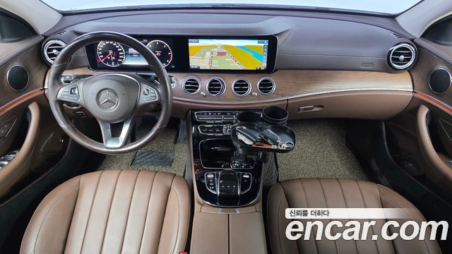 Mercedes-Benz E-Class E220d 4MATIC Exclusive