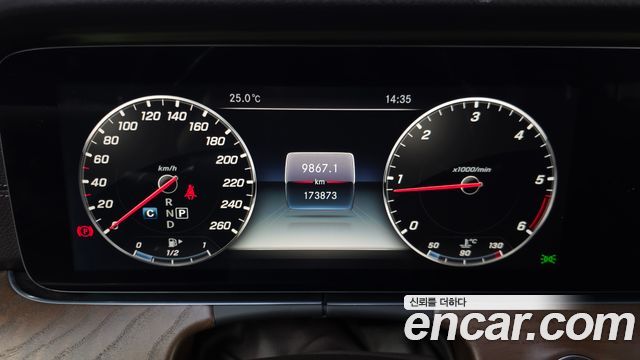 Mercedes-Benz E-Class E220d 4MATIC Exclusive