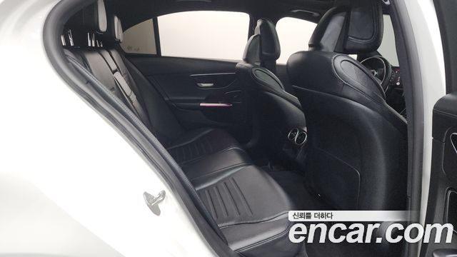 Mercedes-Benz C-Class C300 4MATIC AMG Line