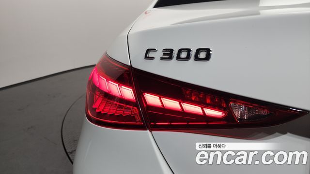 Mercedes-Benz C-Class C300 4MATIC AMG Line