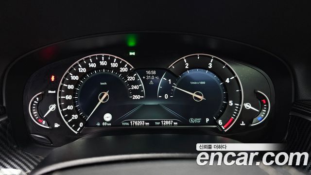BMW 5-Series 520d M Sport package