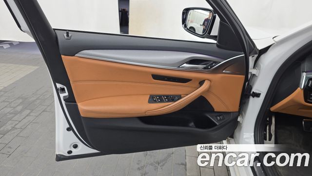 BMW 5-Series 530i M Sport Package