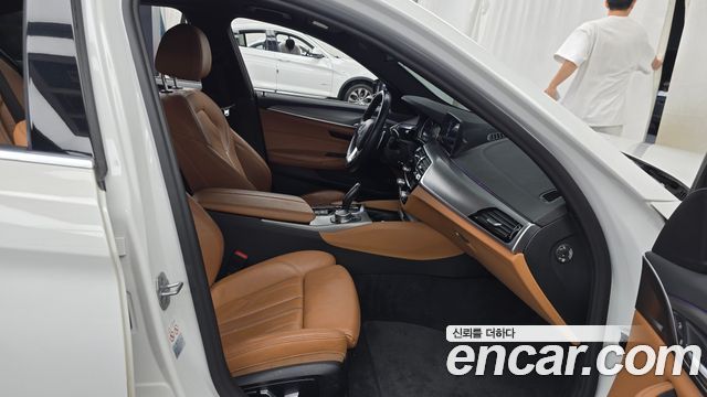 BMW 5-Series 530i M Sport Package