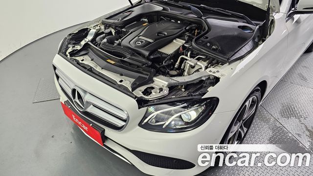 Mercedes-Benz E-Class E300 Avantgarde