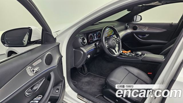Mercedes-Benz E-Class E300 Avantgarde