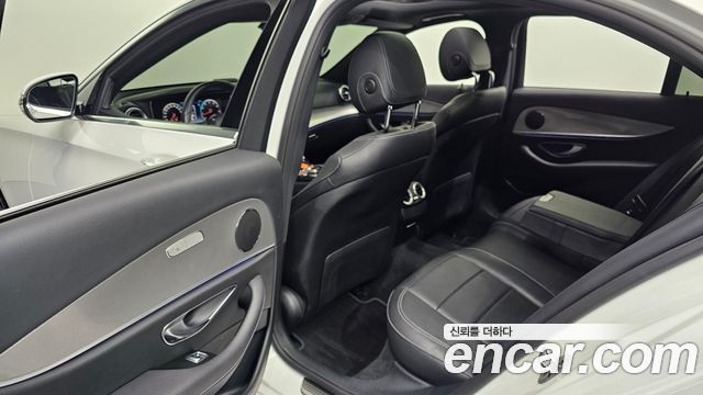 Mercedes-Benz E-Class E300 Avantgarde