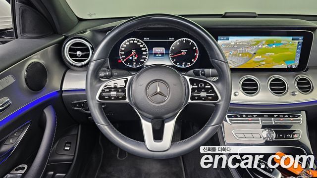 Mercedes-Benz E-Class E300 Avantgarde